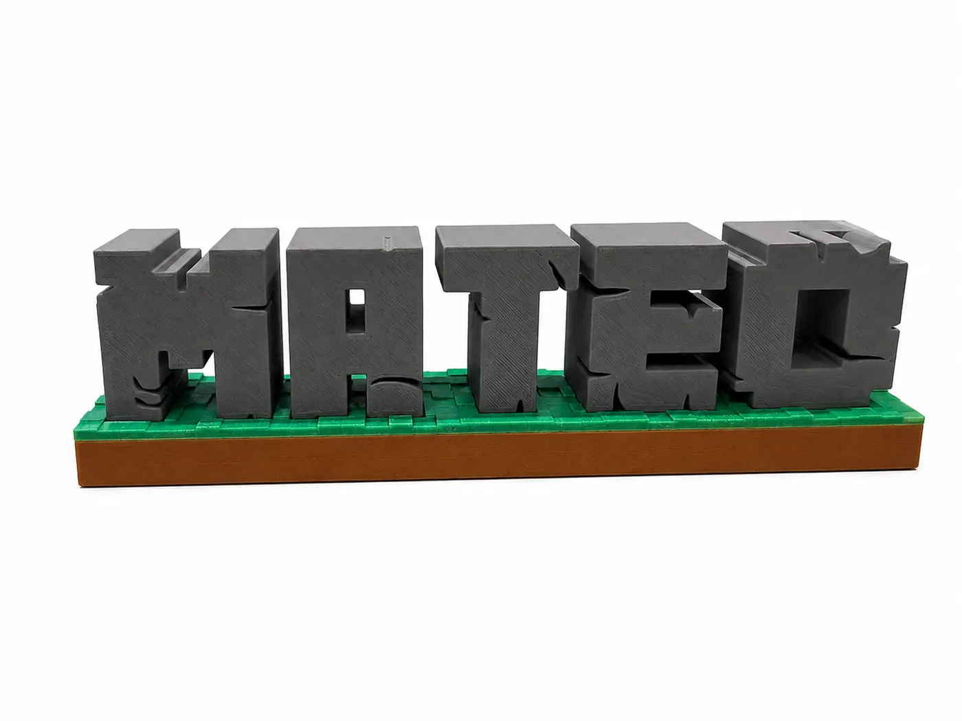 Cartel personalizado con el nombre Mateo inspirado en Minecraft e impreso en 3D